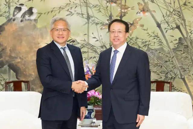 ETTOI 爱多娃童装：炎炎夏日 清凉休闲的时尚之选